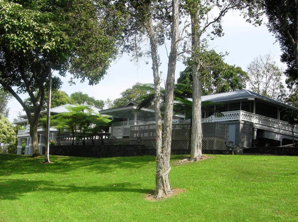 Ohia Kona Estates - An All Suites B&B Kalaoa Exterior photo
